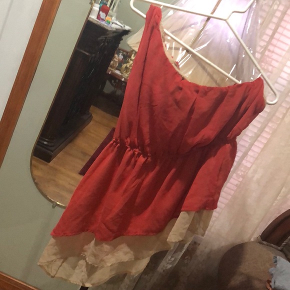 Off the shoulder top - Picture 2 of 4